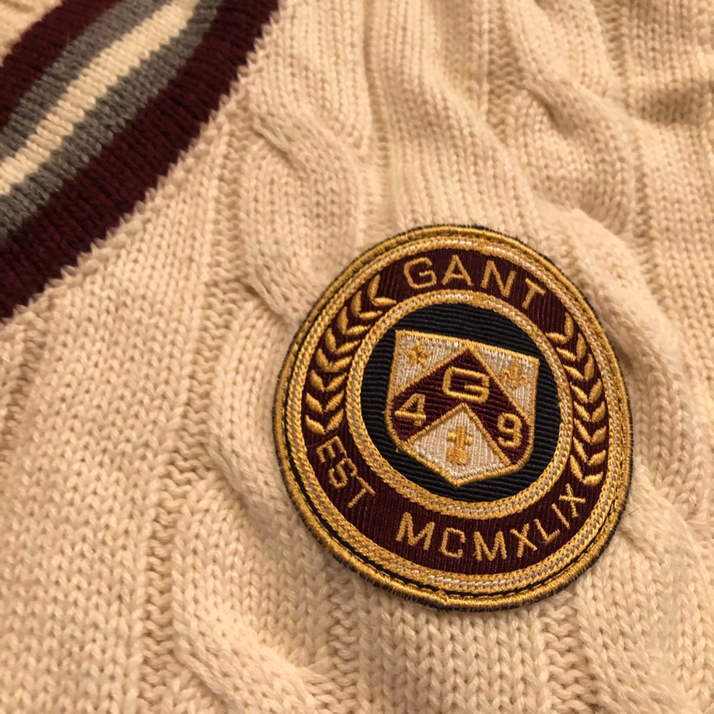 GANT Cable Knit Sweater Vest - Picture 2 of 6